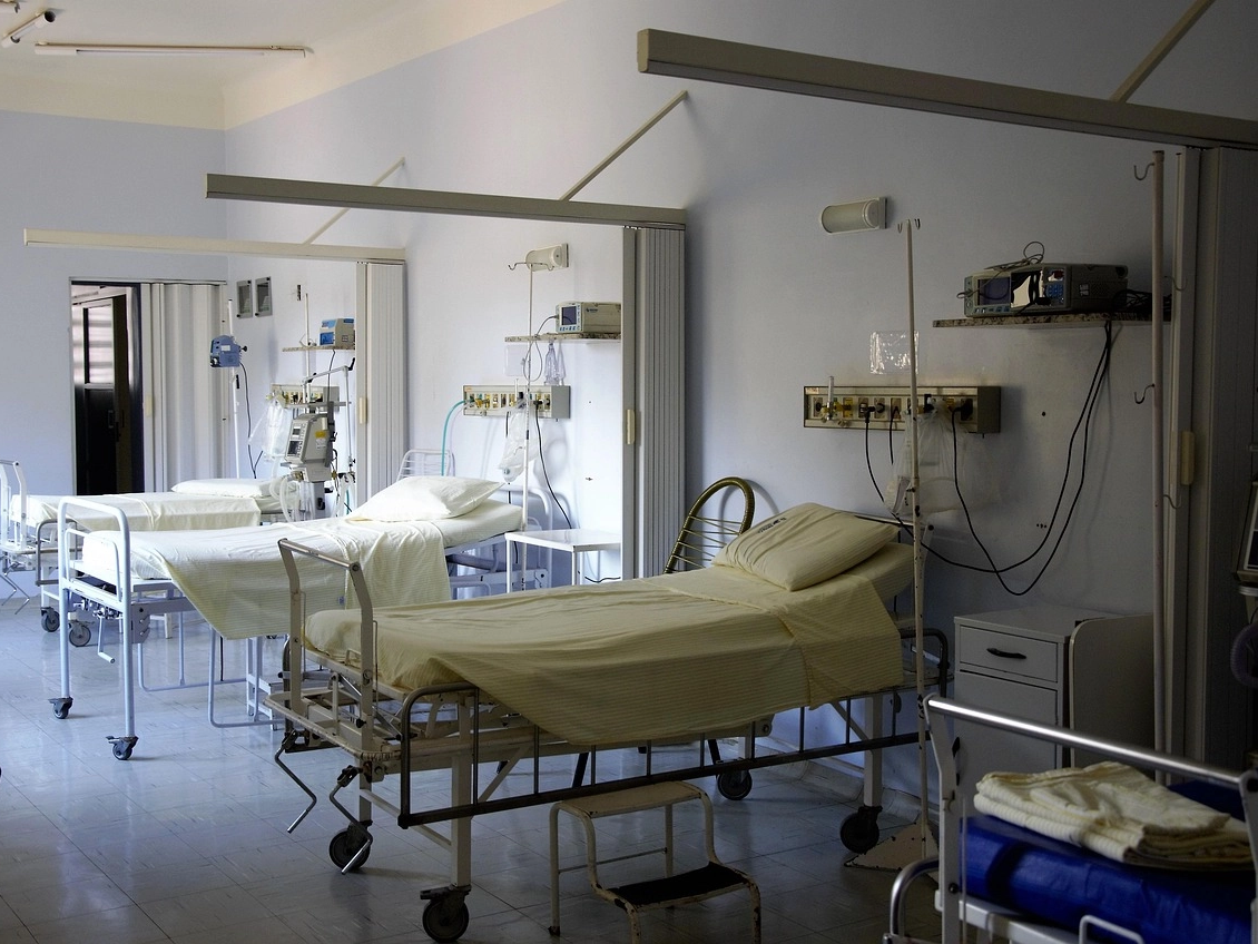 hospital bed casters_1130_848.jpg