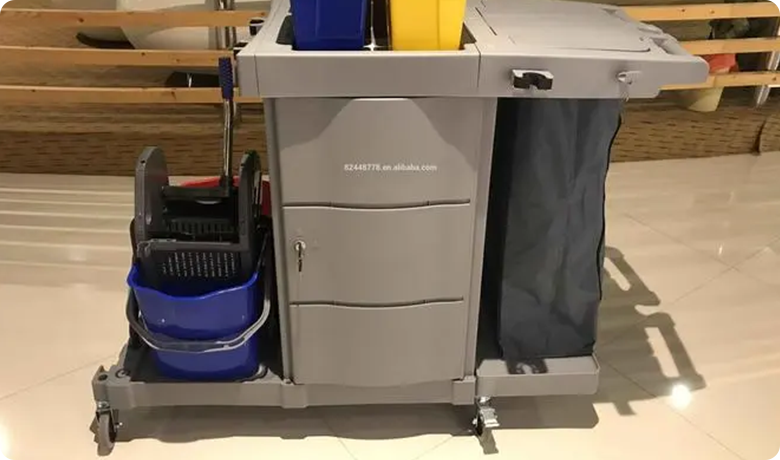 Hotel-Cleaning-Carts